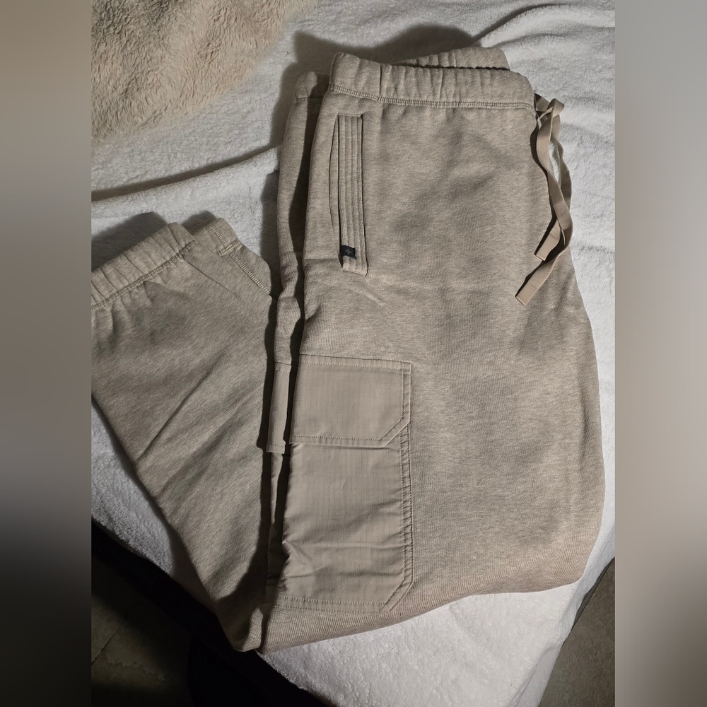Figs Mandalorian Sweatpants 2023 Release XL - Picture 7 of 13